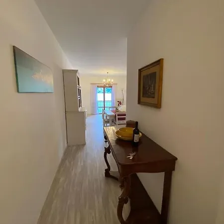 Apartment Amazing View With Private Parking