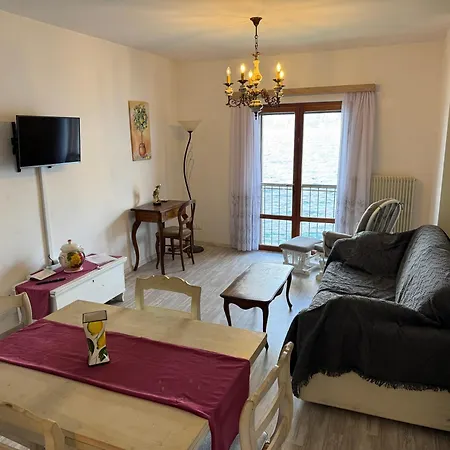 Amazing View With Private Parking Apartment *